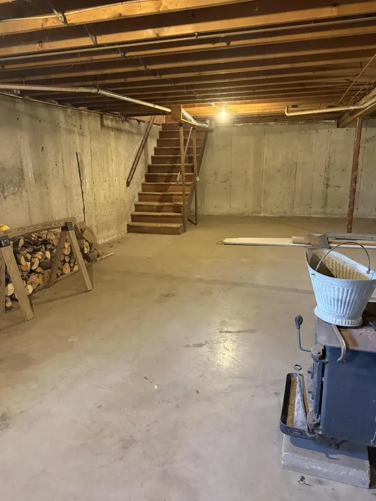 445 Lewiston Road West Gardiner ME 04345