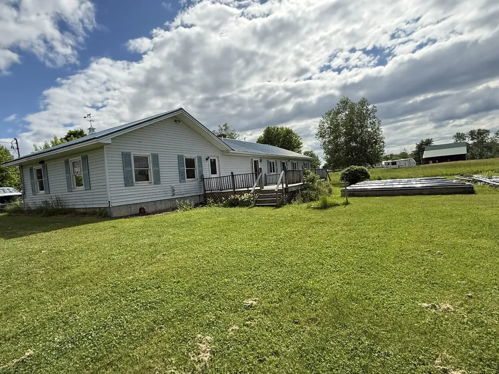 445 Lewiston Road West Gardiner ME 04345