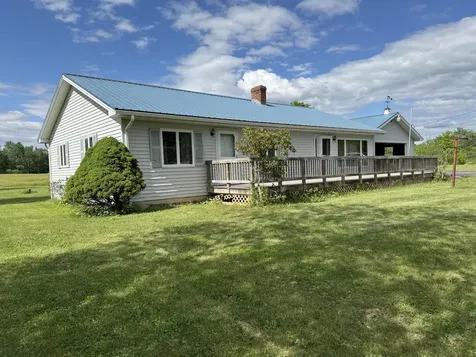 445 Lewiston Road West Gardiner ME 04345