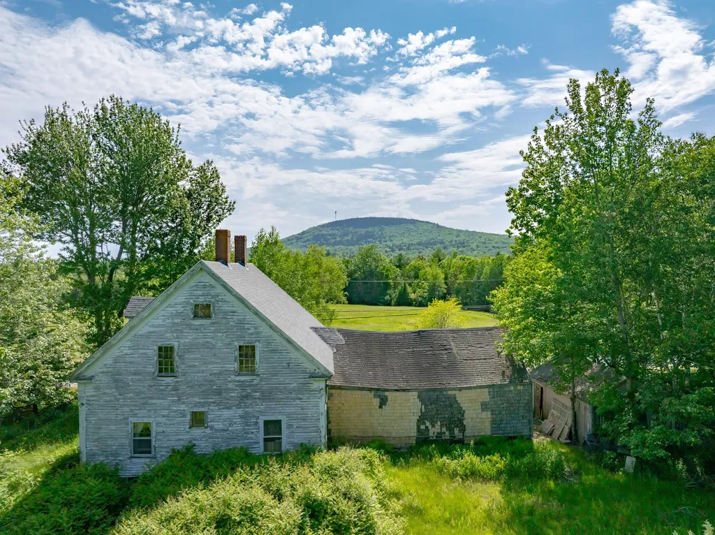 47 Turkey Farm Road Blue Hill ME 04614