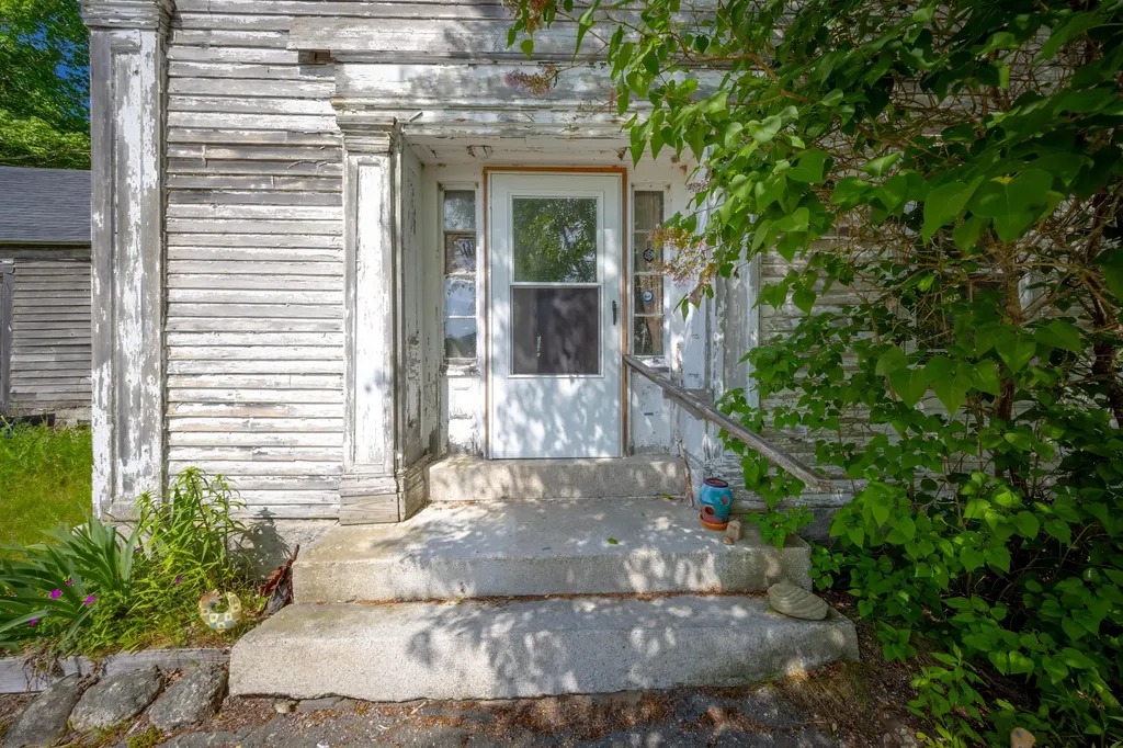 47 Turkey Farm Road Blue Hill ME 04614