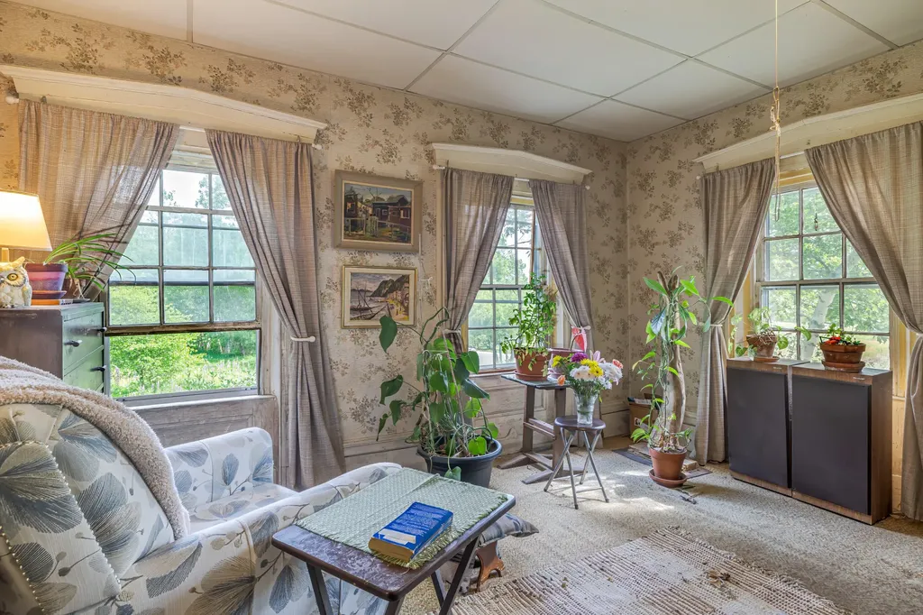 47 Turkey Farm Road Blue Hill ME 04614