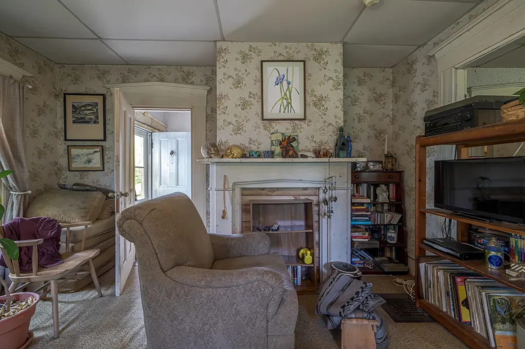 47 Turkey Farm Road Blue Hill ME 04614