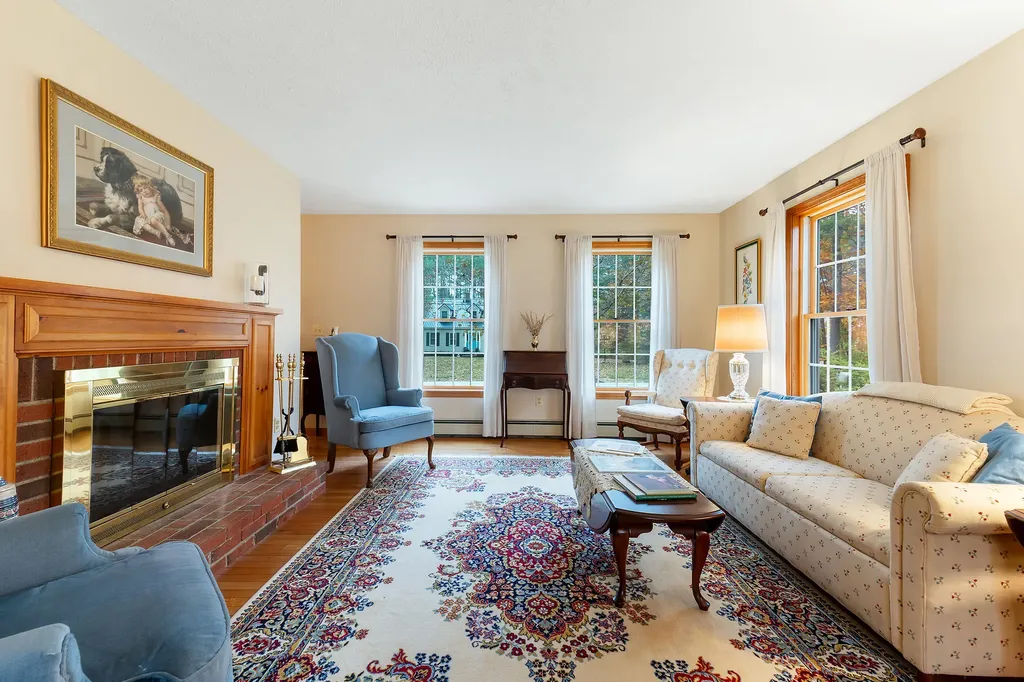 137 Cedarwood Road Auburn ME 04210
