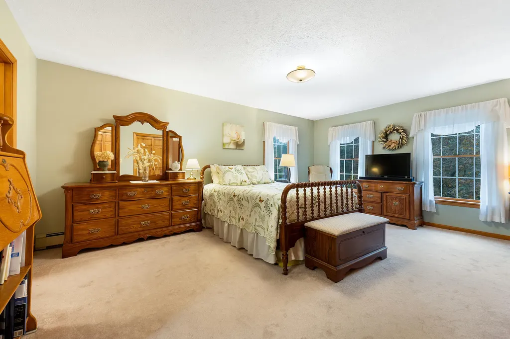 137 Cedarwood Road Auburn ME 04210