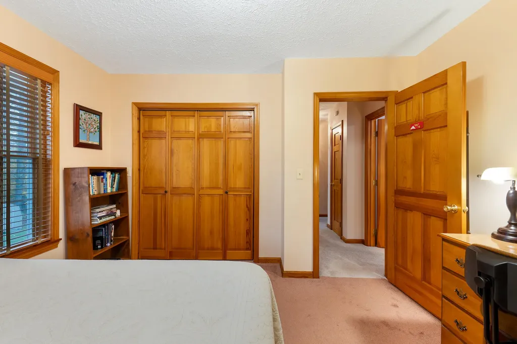 137 Cedarwood Road Auburn ME 04210