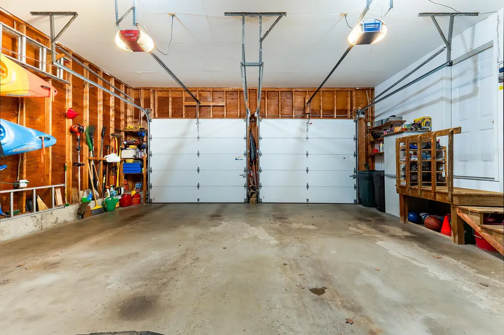 137 Cedarwood Road Auburn ME 04210