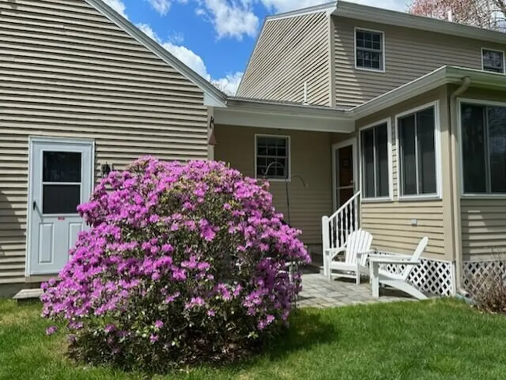 137 Cedarwood Road Auburn ME 04210