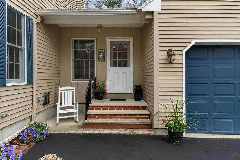 137 Cedarwood Road Auburn ME 04210