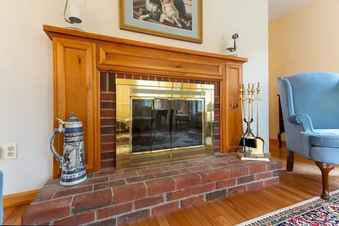 137 Cedarwood Road Auburn ME 04210