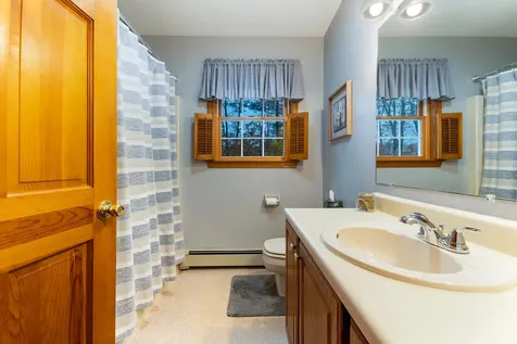 137 Cedarwood Road Auburn ME 04210