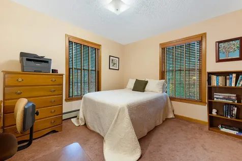 137 Cedarwood Road Auburn ME 04210