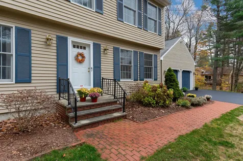 137 Cedarwood Road Auburn ME 04210