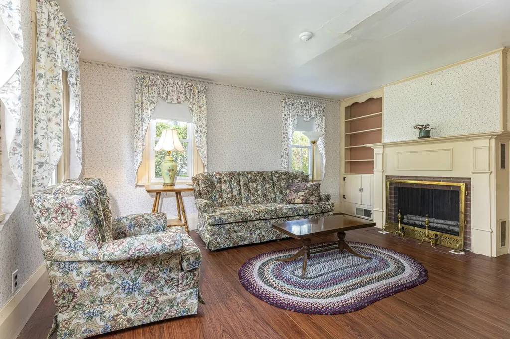 54 Mitchell Road South Portland ME 04106