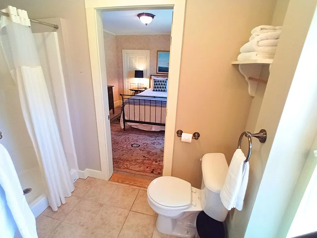 645 U.s. 1 Jonesboro ME 04648