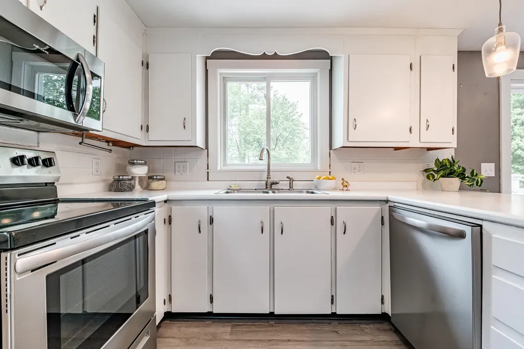21 Libby Drive Buxton ME 04093