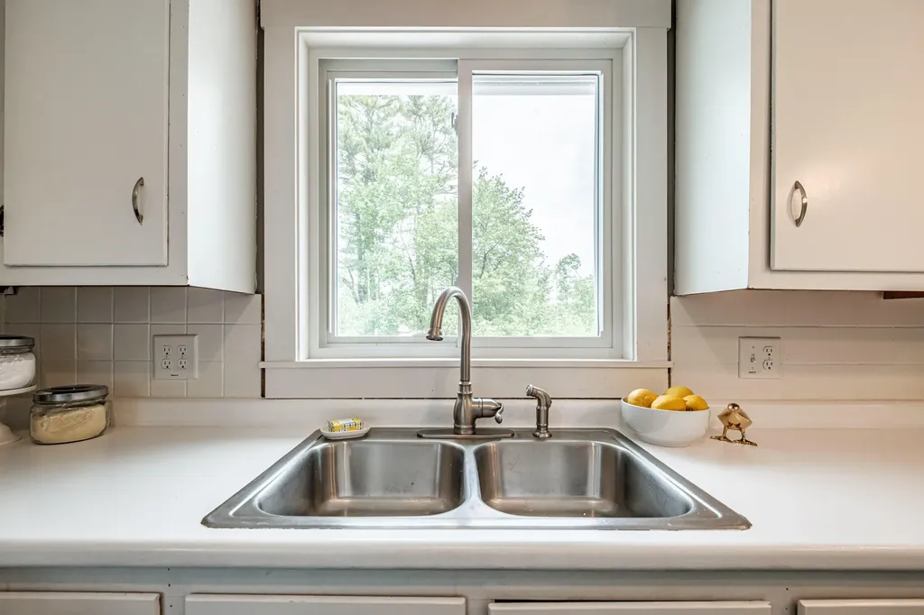 21 Libby Drive Buxton ME 04093