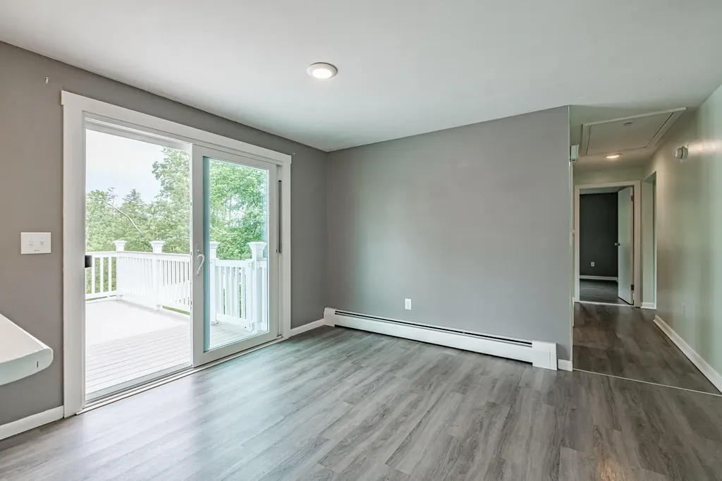 21 Libby Drive Buxton ME 04093