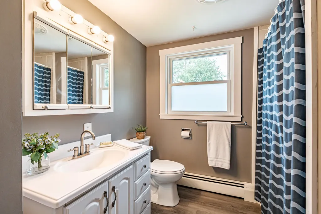 21 Libby Drive Buxton ME 04093