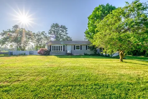21 Libby Drive Buxton ME 04093