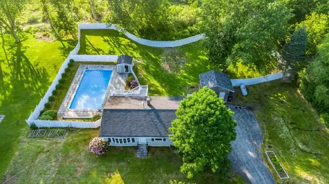 21 Libby Drive Buxton ME 04093
