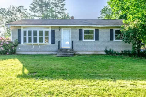 21 Libby Drive Buxton ME 04093