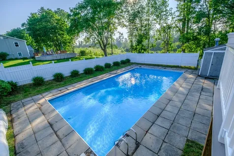 21 Libby Drive Buxton ME 04093