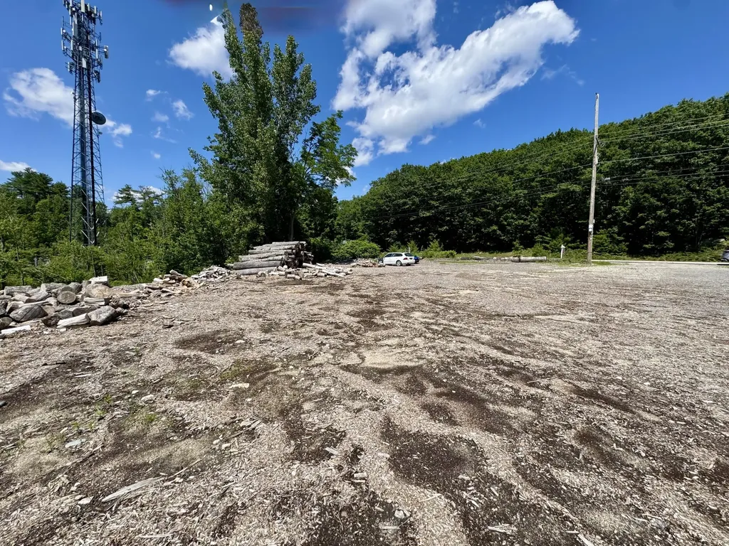132 Roosevelt Trail Windham ME 04062