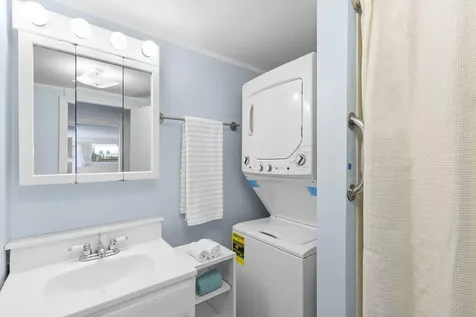 2 Cherry Lane Kittery ME 03904