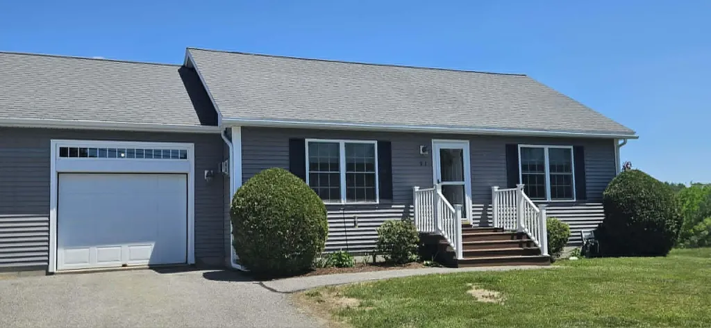93 Streamside Lane Bangor ME 04401