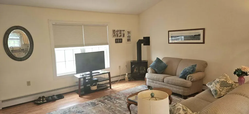 93 Streamside Lane Bangor ME 04401