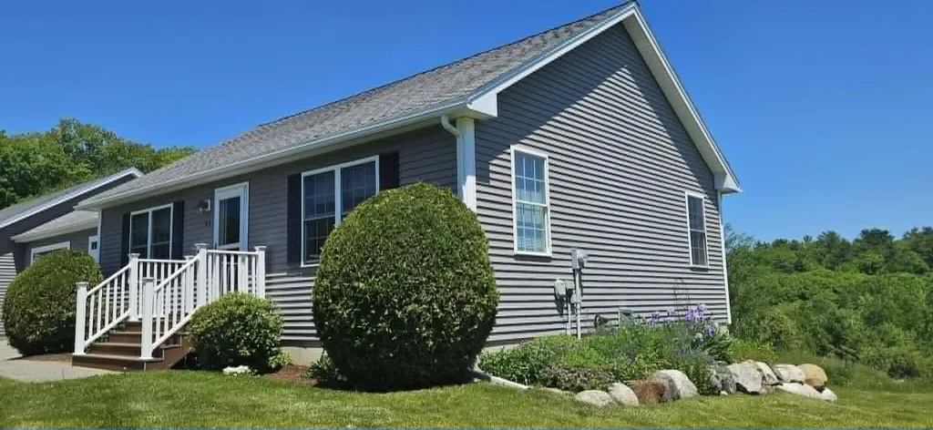 93 Streamside Lane Bangor ME 04401