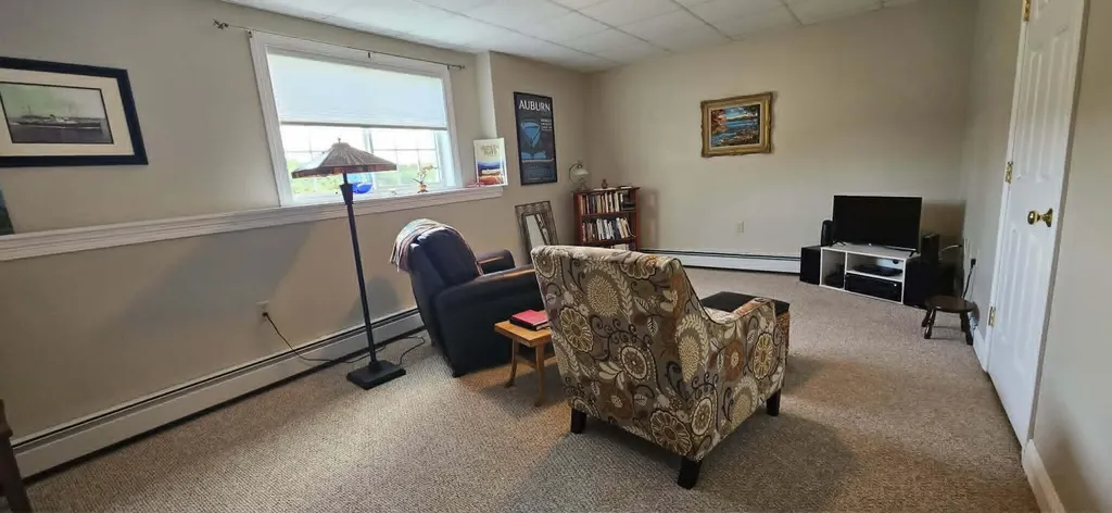 93 Streamside Lane Bangor ME 04401