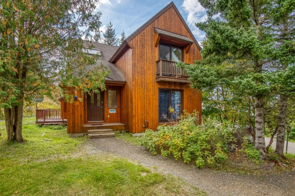11 Club House Drive Rangeley ME 04970