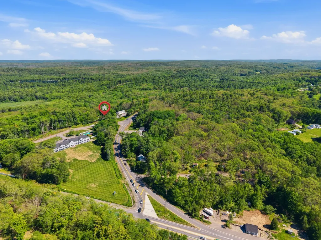 7 Cross Road Edgecomb ME 04556