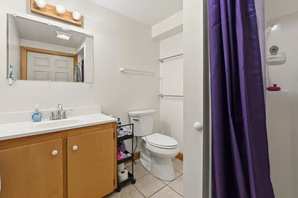 7 Cross Road Edgecomb ME 04556