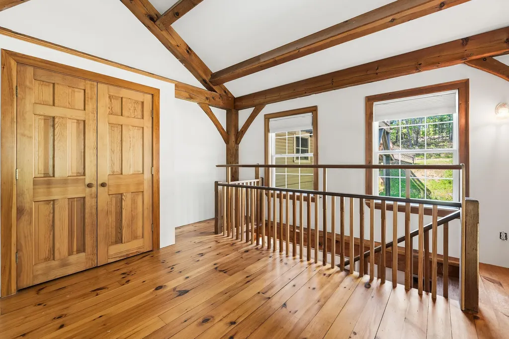 7 Cross Road Edgecomb ME 04556