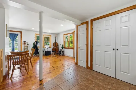 7 Cross Road Edgecomb ME 04556