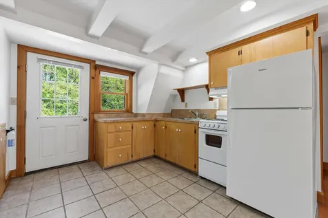 7 Cross Road Edgecomb ME 04556