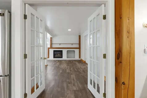 7 Cross Road Edgecomb ME 04556