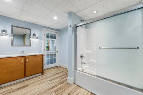 7 Cross Road Edgecomb ME 04556