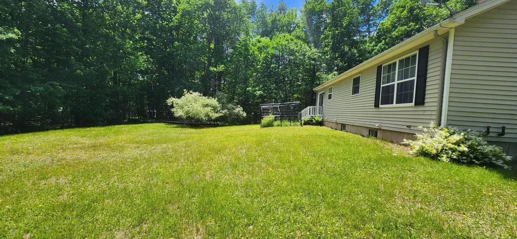 9 Ladd Road Rome ME 04963