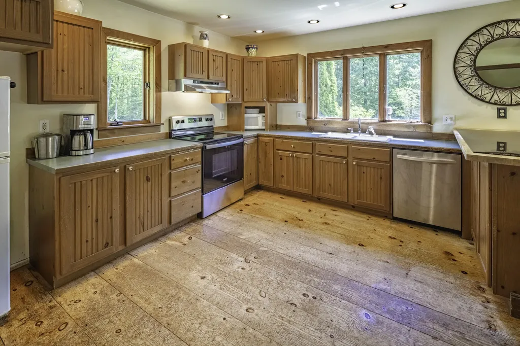 39 Dillingham Road North Berwick ME 03906
