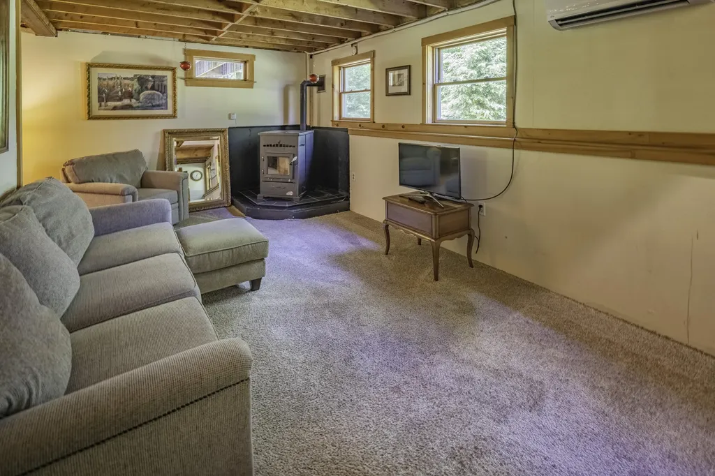 39 Dillingham Road North Berwick ME 03906