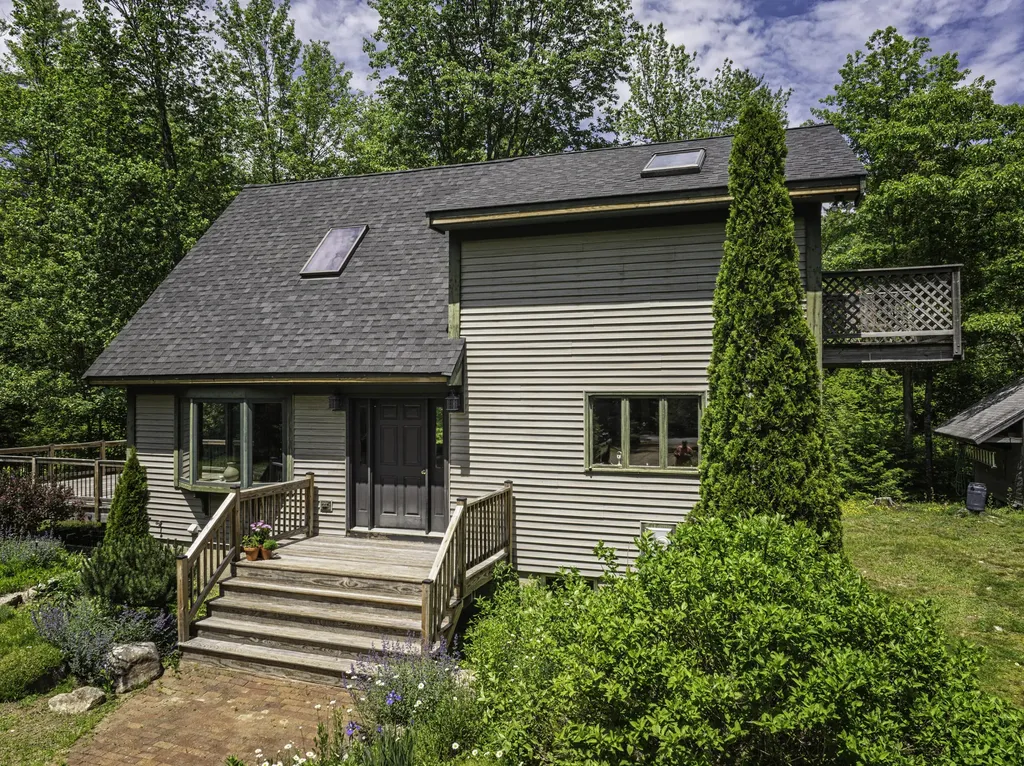 39 Dillingham Road North Berwick ME 03906