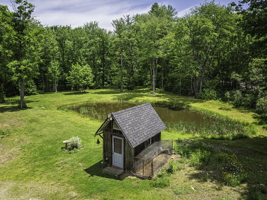 39 Dillingham Road North Berwick ME 03906