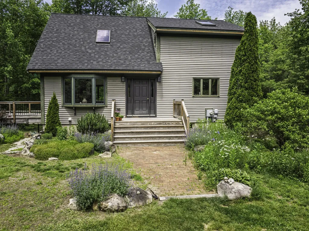 39 Dillingham Road North Berwick ME 03906