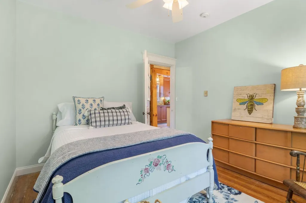 107 Highland Avenue Ogunquit ME 03907