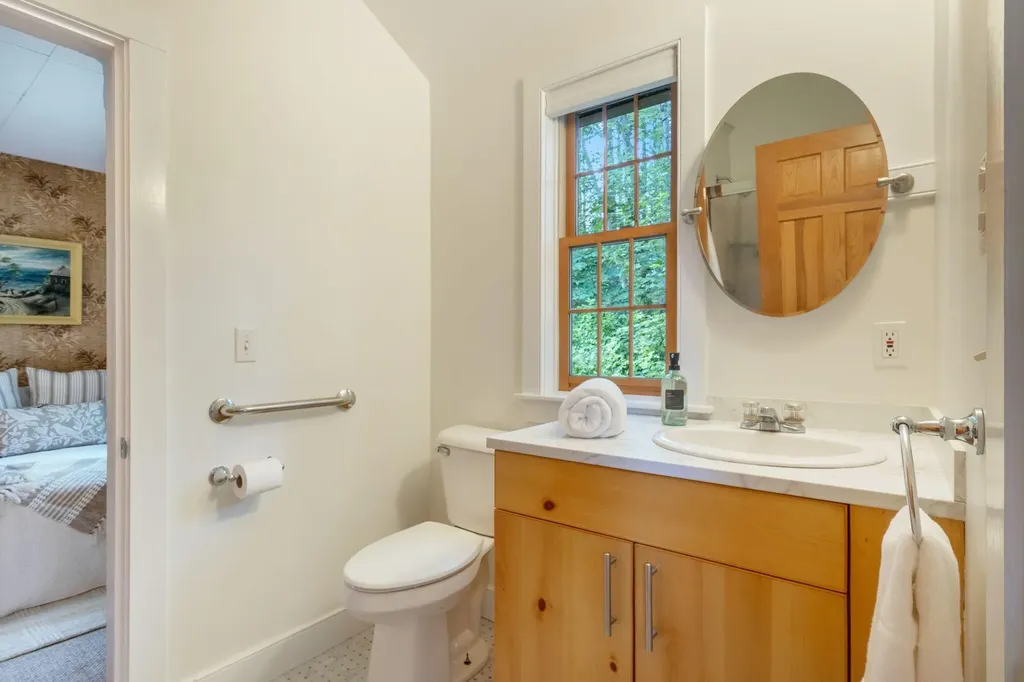 107 Highland Avenue Ogunquit ME 03907