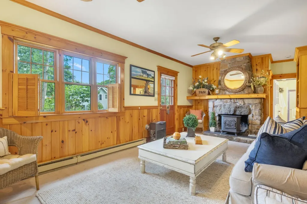 107 Highland Avenue Ogunquit ME 03907